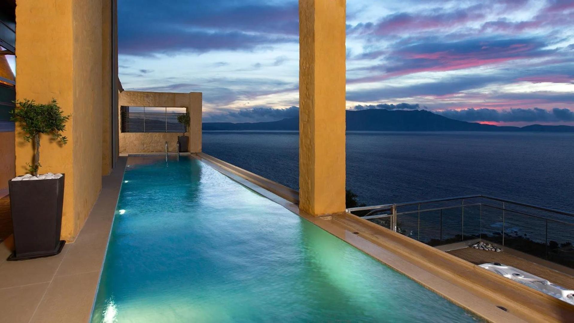 Beachfront Ravdoucha Epavlis Eleni Villa - Pool, Hot Tub, Gym, Sauna, Private Parking, Wifi Chania  Exterior photo